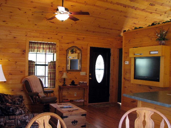 cabinlivingroom.jpg